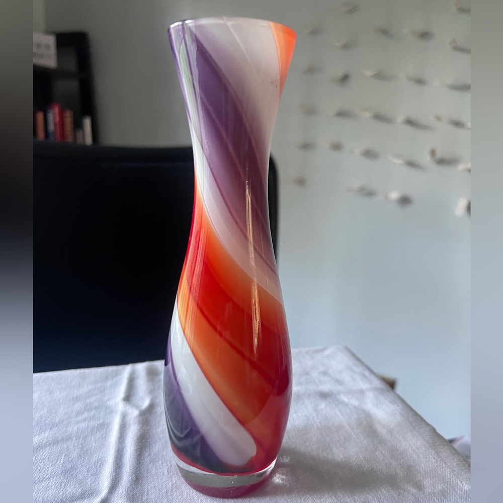 Vintage Japanese murano style swirled Glass Vase